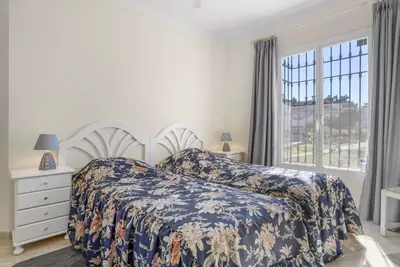 Middle Floor Apartment in Elviria