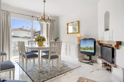 Middle Floor Apartment in Elviria