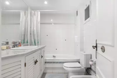 Middle Floor Apartment in Elviria
