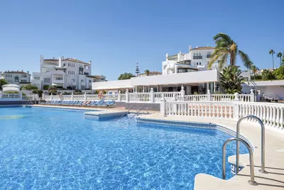 Middle Floor Apartment in Elviria