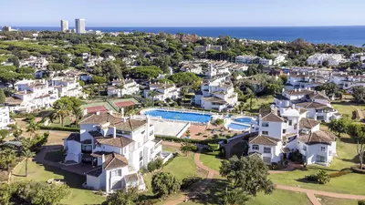 Middle Floor Apartment in Elviria