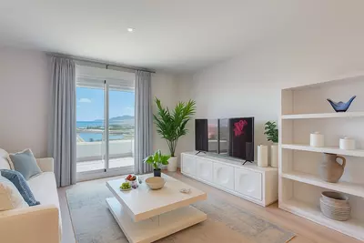 Top Floor Apartment in Nueva Andalucía