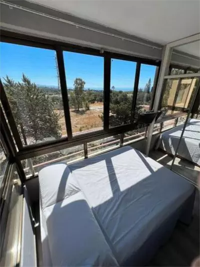 Middle Floor Studio in Nueva Andalucía