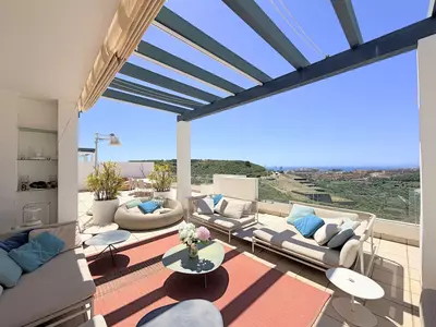 Penthouse in Casares Playa