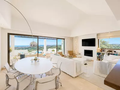 Penthouse in Casares Playa