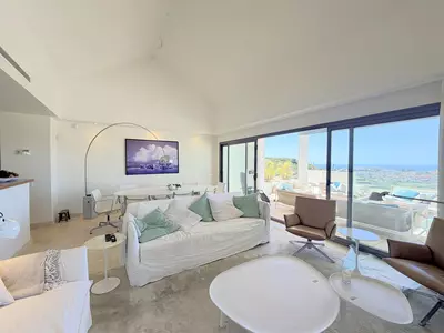 Penthouse in Casares Playa