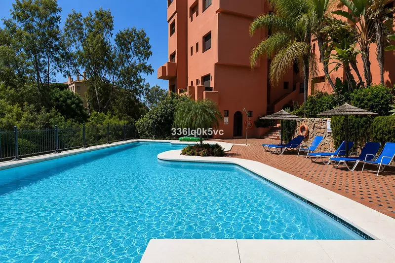 Middle Floor Apartment in Benahavís