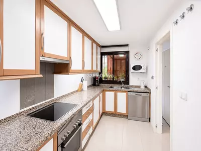Middle Floor Apartment in Benahavís