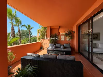 Middle Floor Apartment in Benahavís