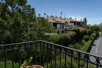Middle Floor Apartment in Benahavís