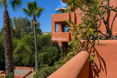 Middle Floor Apartment in Benahavís
