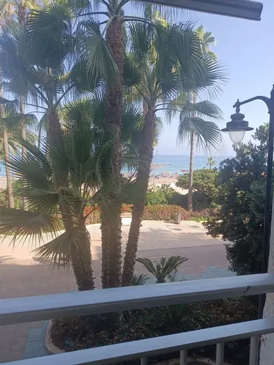 Middle Floor Apartment in Estepona