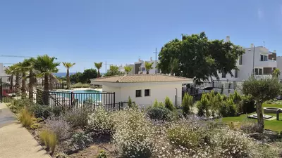 Middle Floor Apartment in Estepona