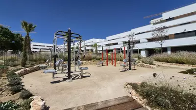 Middle Floor Apartment in Estepona