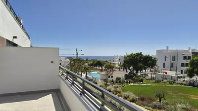 Middle Floor Apartment in Estepona