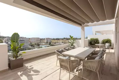 Middle Floor Apartment in Nueva Andalucía