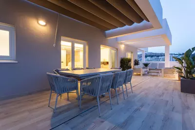 Middle Floor Apartment in Nueva Andalucía