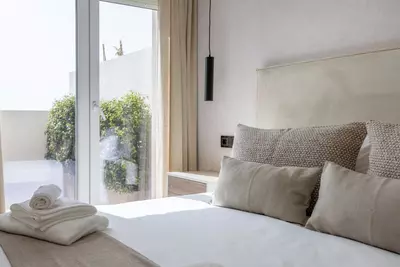 Middle Floor Apartment in Nueva Andalucía