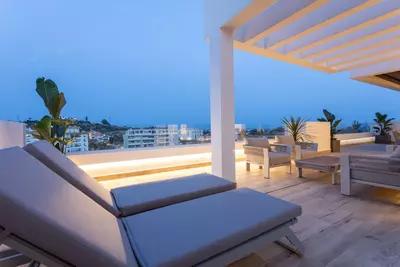Middle Floor Apartment in Nueva Andalucía