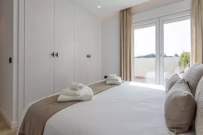 Middle Floor Apartment in Nueva Andalucía
