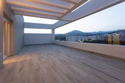Middle Floor Apartment in Nueva Andalucía