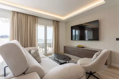 Middle Floor Apartment in Nueva Andalucía