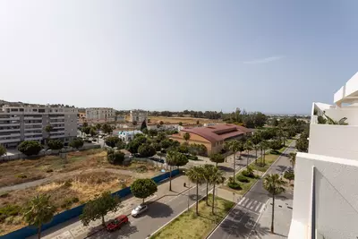 Middle Floor Apartment in Nueva Andalucía