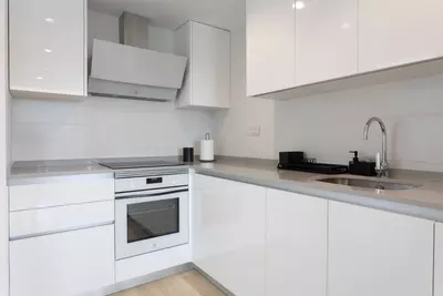 Middle Floor Apartment in Nueva Andalucía