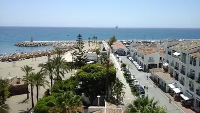 Middle Floor Apartment in Puerto Banús