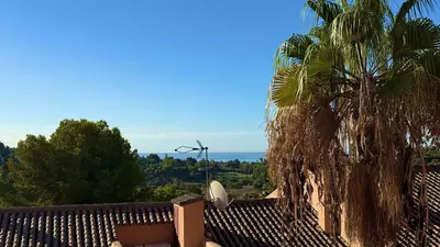 Middle Floor Apartment in Benahavís