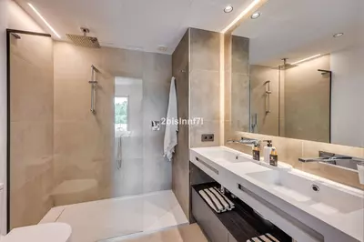 Top Floor Apartment in Elviria