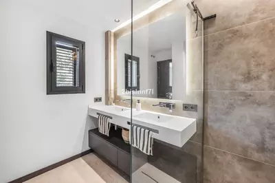 Top Floor Apartment in Elviria