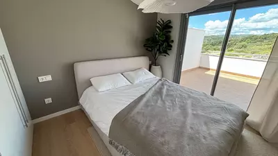Middle Floor Apartment in Estepona