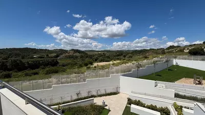 Middle Floor Apartment in Estepona