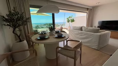 Middle Floor Apartment in Estepona