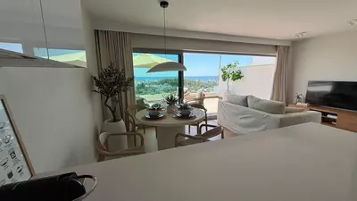 Middle Floor Apartment in Estepona