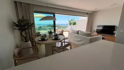 Middle Floor Apartment in Estepona