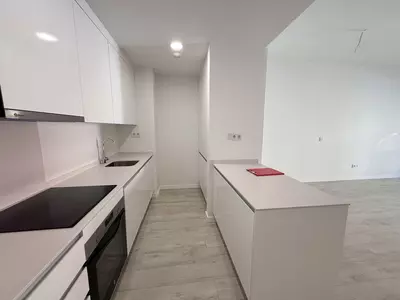 Middle Floor Apartment in Estepona