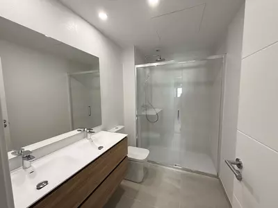Middle Floor Apartment in Estepona