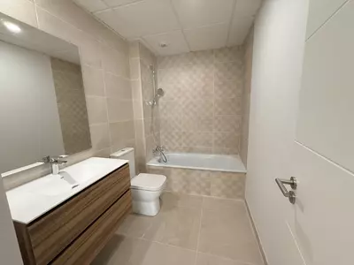 Middle Floor Apartment in Estepona