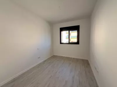 Middle Floor Apartment in Estepona