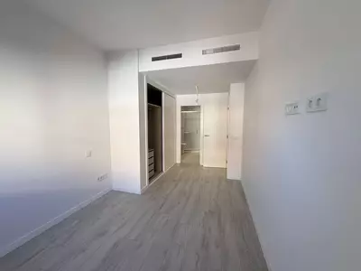 Middle Floor Apartment in Estepona