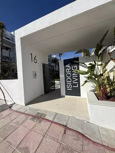 Middle Floor Apartment in Estepona
