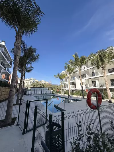 Middle Floor Apartment in Estepona