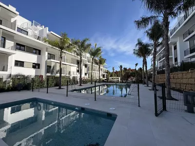 Middle Floor Apartment in Estepona