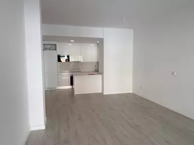 Middle Floor Apartment in Estepona