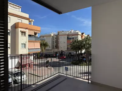 Middle Floor Apartment in Estepona