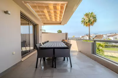 Ground Floor Apartment in Benahavís