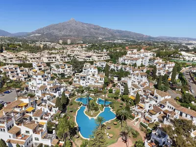 Townhouse in Nueva Andalucía