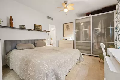 Middle Floor Apartment in Estepona